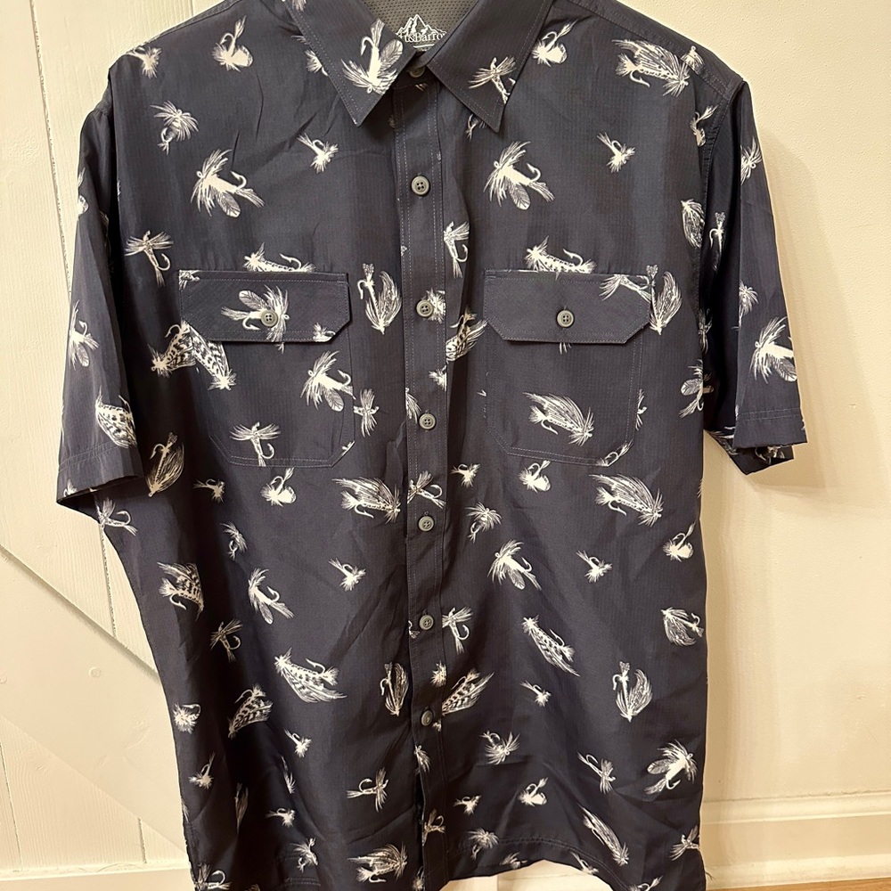 Croft & Barrow Quick Dry Button Down Shirt- Size M